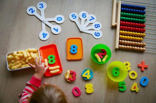 巧手创教具，匠心育英才——浅谈如何开发自制教具助力广告设计教学